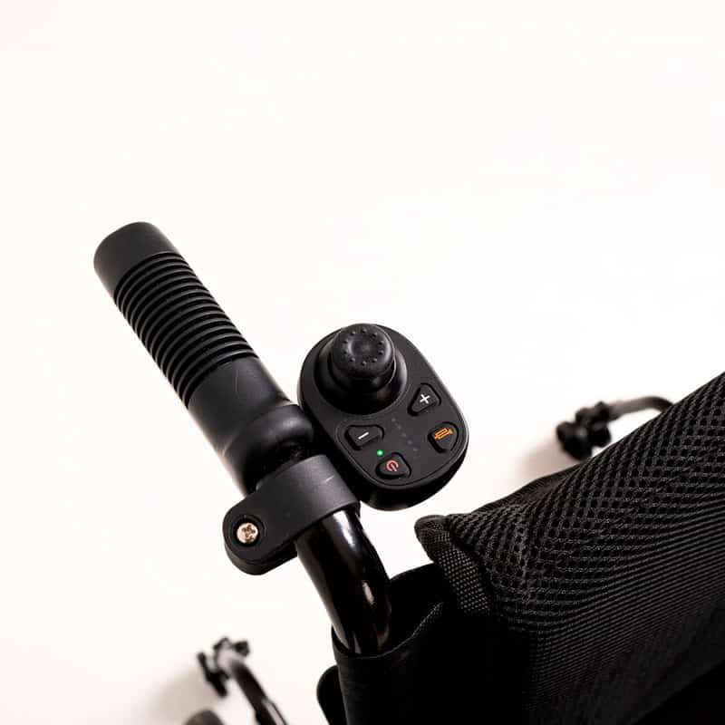 Joystick con sistema escamoteable - silla de ruedas ultraligera Ilca