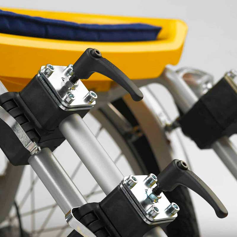 Rueda antivuelco adaptable