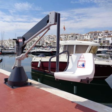 Instalación grúa de piscina puerto Metalu3000